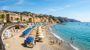 L'Altro Mare Magazine: Vita e Viaggi sulla Riviera 2 Spiaggia libera attrezzata San Bastian lungo il Lungomare Colombo a Celle Ligure